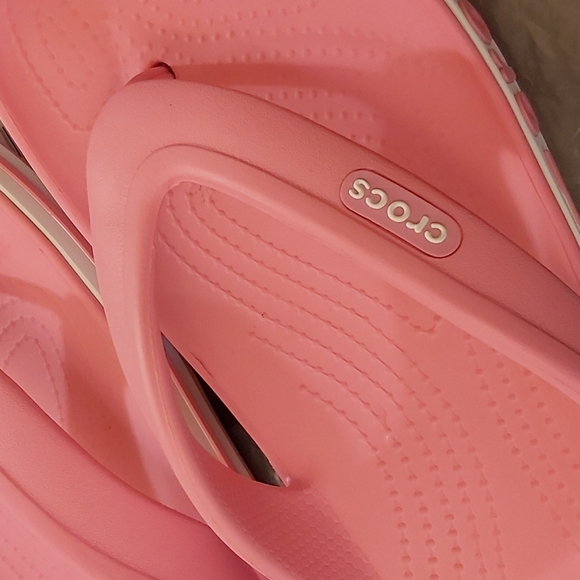 CROCS 11W Hot Pink Lemonade Bayaband Flip -PAYPAL PAYMENT ONLY!!! - Picture 2 of 7
